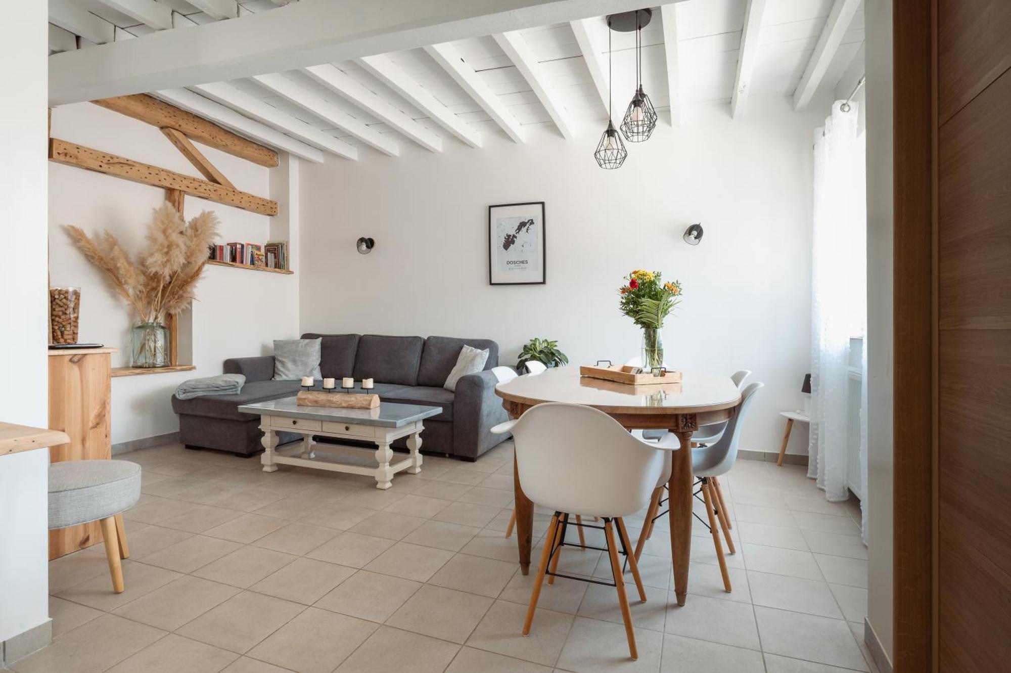 La Maison Des Delices Dosches Exteriör bild